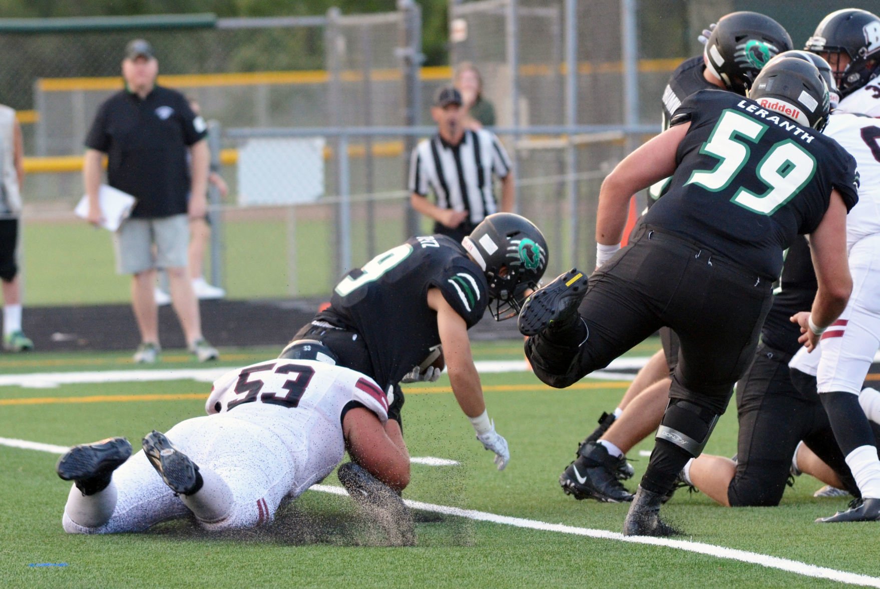 Freund tackle